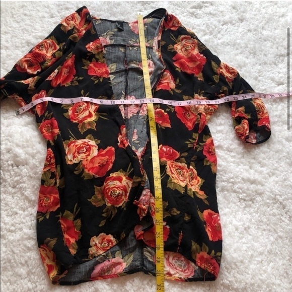 🆕 Floral lightweight 3/4 sleeve open cardigan - Picture 3 of 8